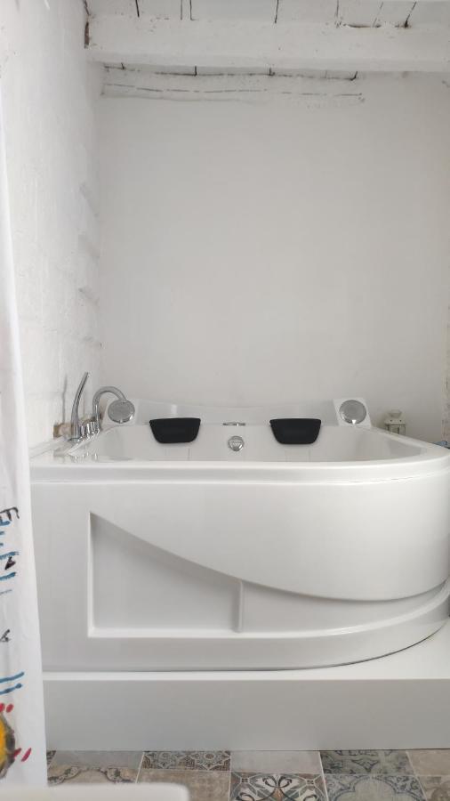 Amalfi Pool Suite - Puglia Mia Apartments Monopoli Luaran gambar