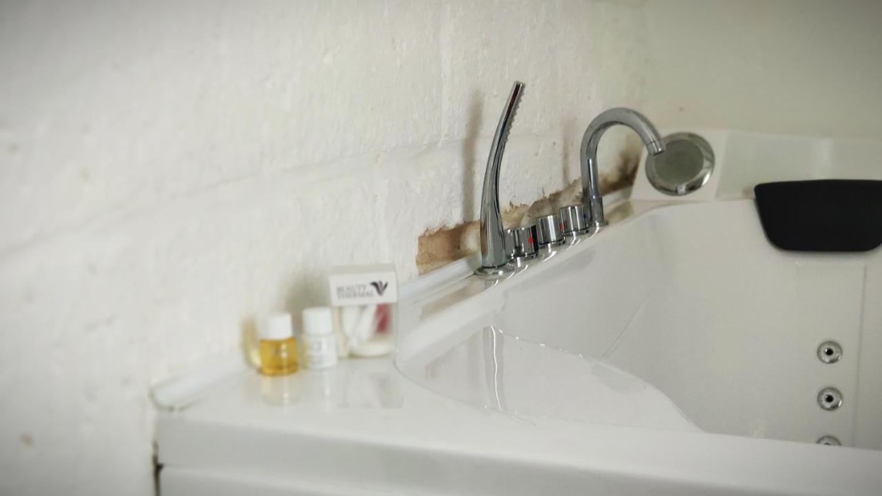Amalfi Pool Suite - Puglia Mia Apartments Monopoli Luaran gambar
